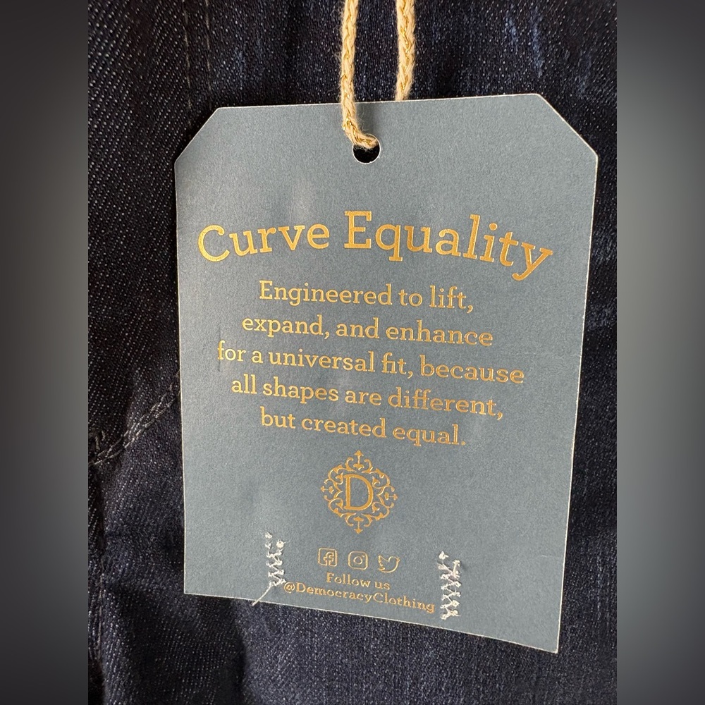 Democracy Ab Solutions High Rise Ankle Distressed Denim Jean size 10P Petite NWT - Picture 3 of 11